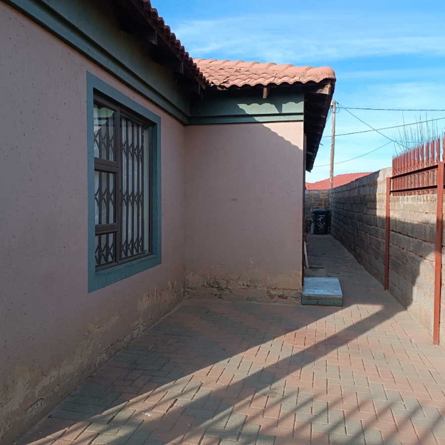 3 Bedroom Property for Sale in Kagiso Gauteng