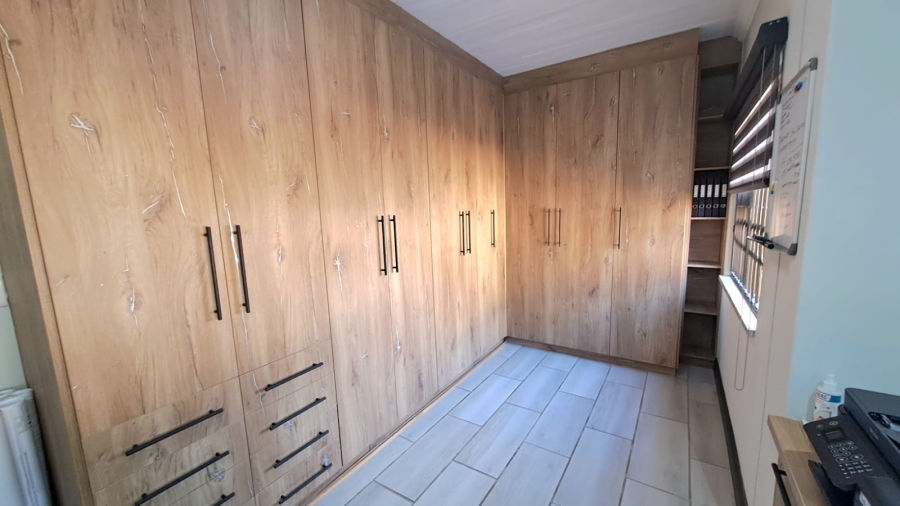 3 Bedroom Property for Sale in Three Rivers Gauteng