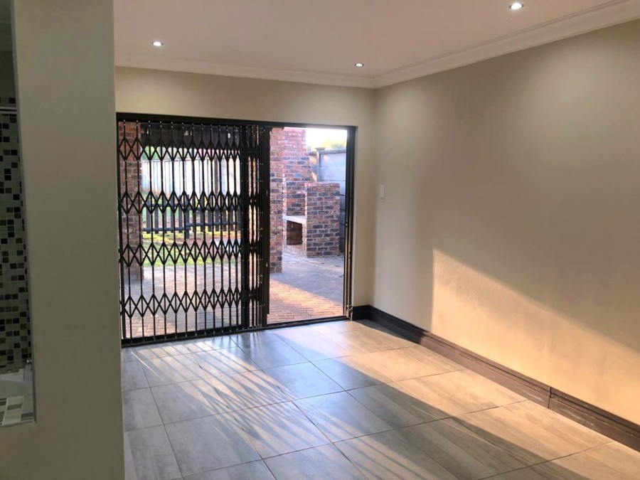3 Bedroom Property for Sale in Three Rivers Gauteng