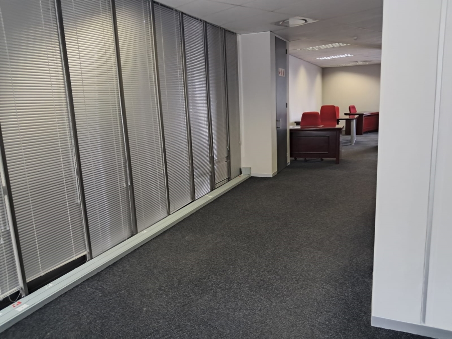 To Let Commercial Property for Rent in Southdowns Estate Gauteng