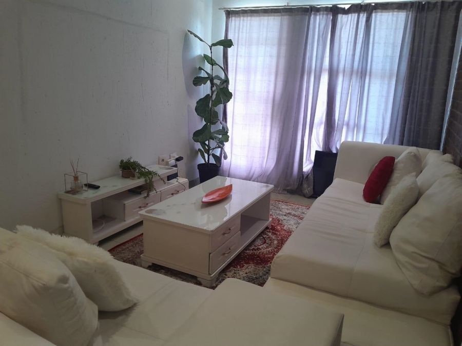 2 Bedroom Property for Sale in Buccleuch Gauteng