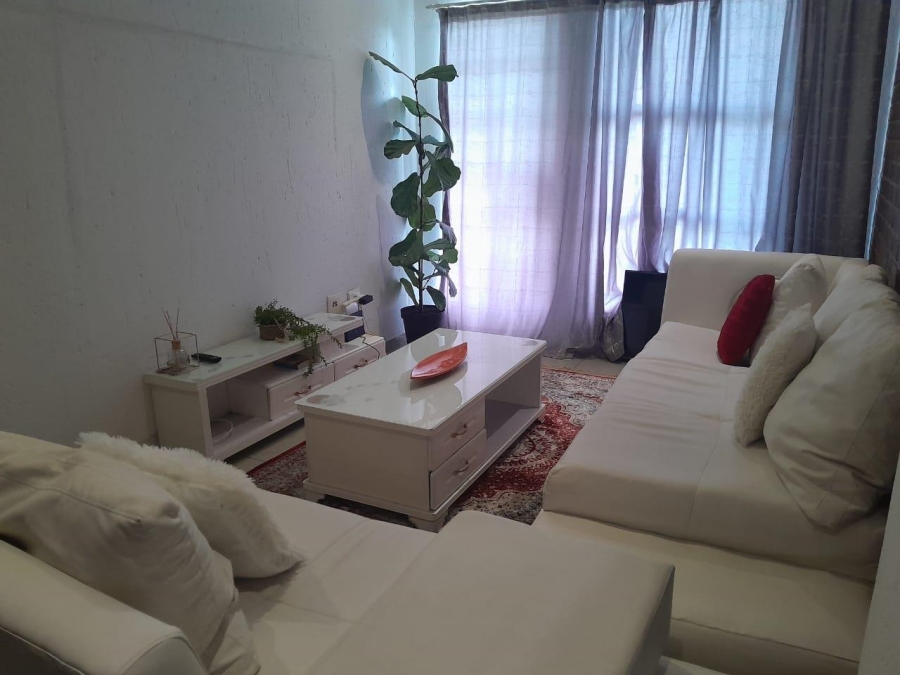 2 Bedroom Property for Sale in Buccleuch Gauteng