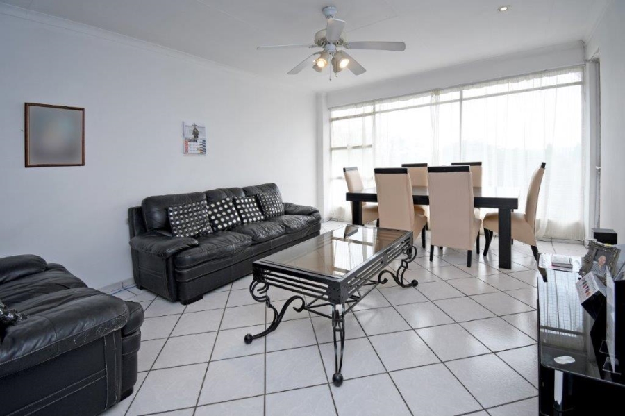 2 Bedroom Property for Sale in Fairmount Gauteng