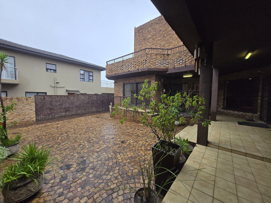 4 Bedroom Property for Sale in Marlboro Gauteng