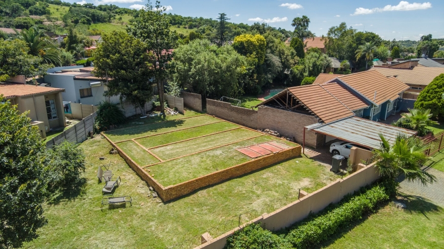 4 Bedroom Property for Sale in Mulbarton Gauteng