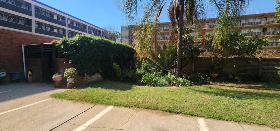 1 Bedroom Property for Sale in Eloffsdal Gauteng