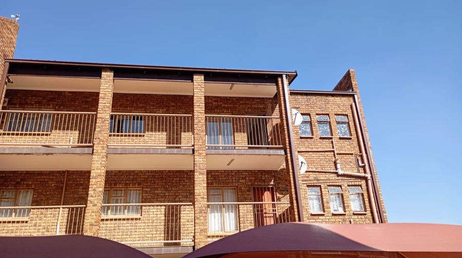 2 Bedroom Property for Sale in Brakpan Central Gauteng