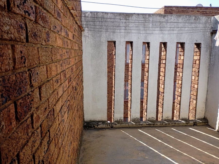 2 Bedroom Property for Sale in Brakpan Central Gauteng