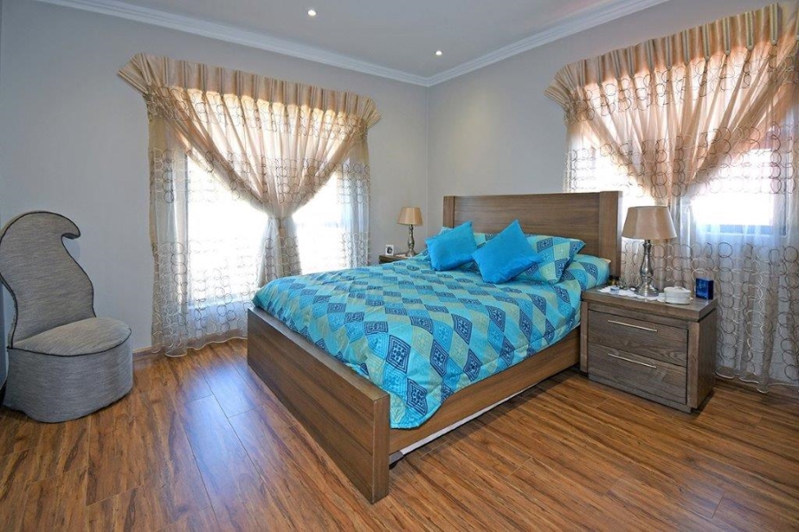 3 Bedroom Property for Sale in Marais Steyn Park Gauteng