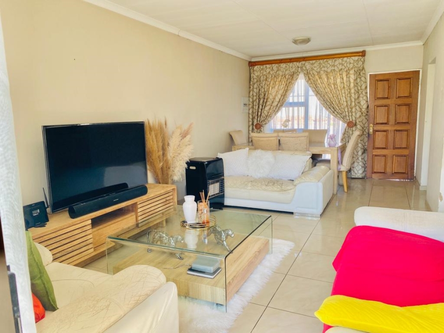 To Let 2 Bedroom Property for Rent in Valley View Estate Gauteng