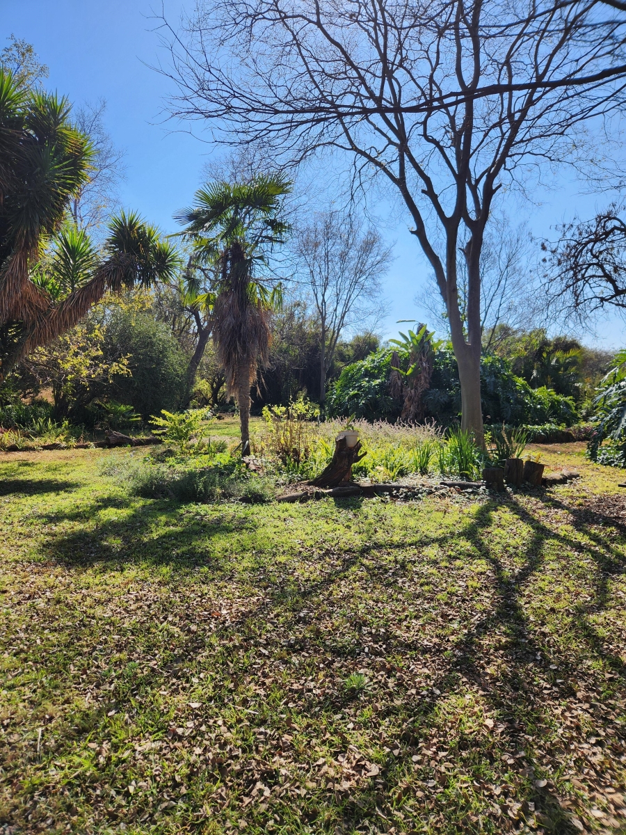 7 Bedroom Property for Sale in Doornkraal Gauteng
