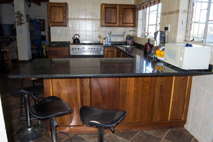 7 Bedroom Property for Sale in Doornkraal Gauteng