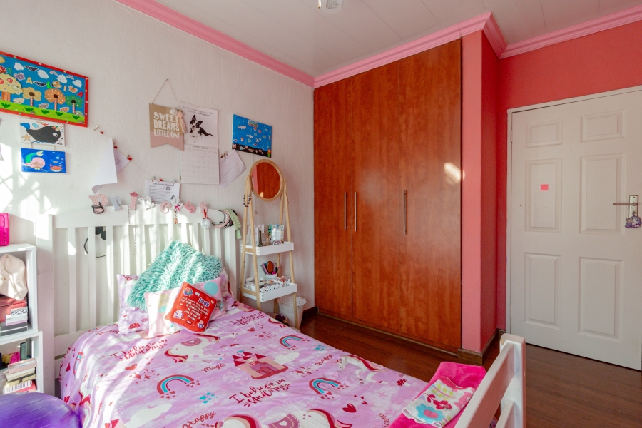 To Let 3 Bedroom Property for Rent in Glenvista Gauteng
