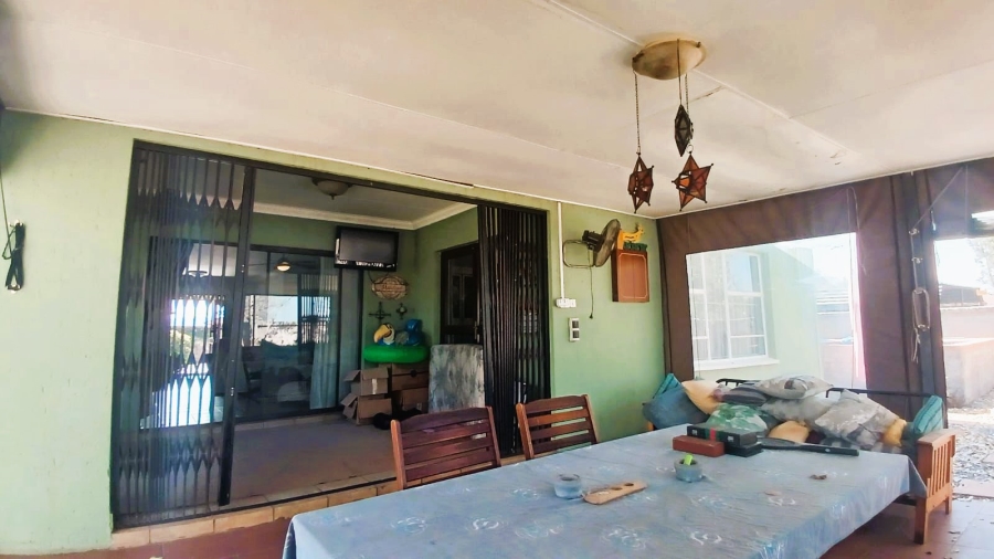 3 Bedroom Property for Sale in Kookrus Gauteng
