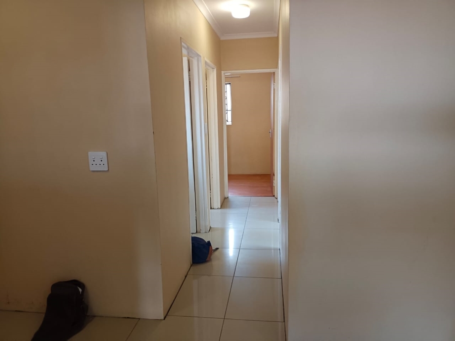 3 Bedroom Property for Sale in Clayville Gauteng