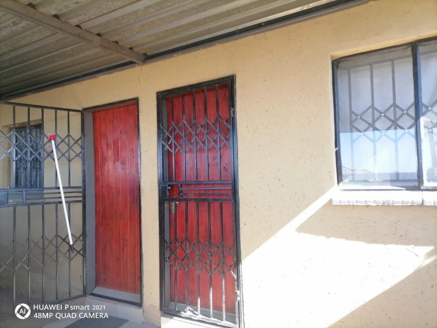 3 Bedroom Property for Sale in Clayville Gauteng