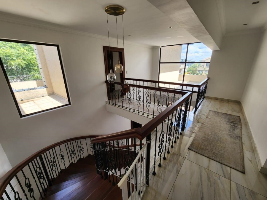 4 Bedroom Property for Sale in Zambezi Country Estate Gauteng