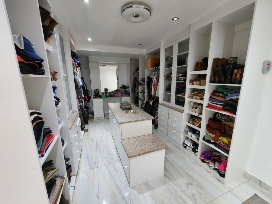 4 Bedroom Property for Sale in Zambezi Country Estate Gauteng