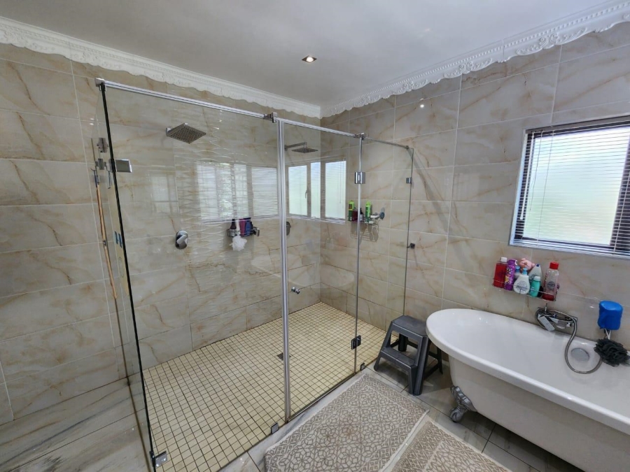 4 Bedroom Property for Sale in Zambezi Country Estate Gauteng