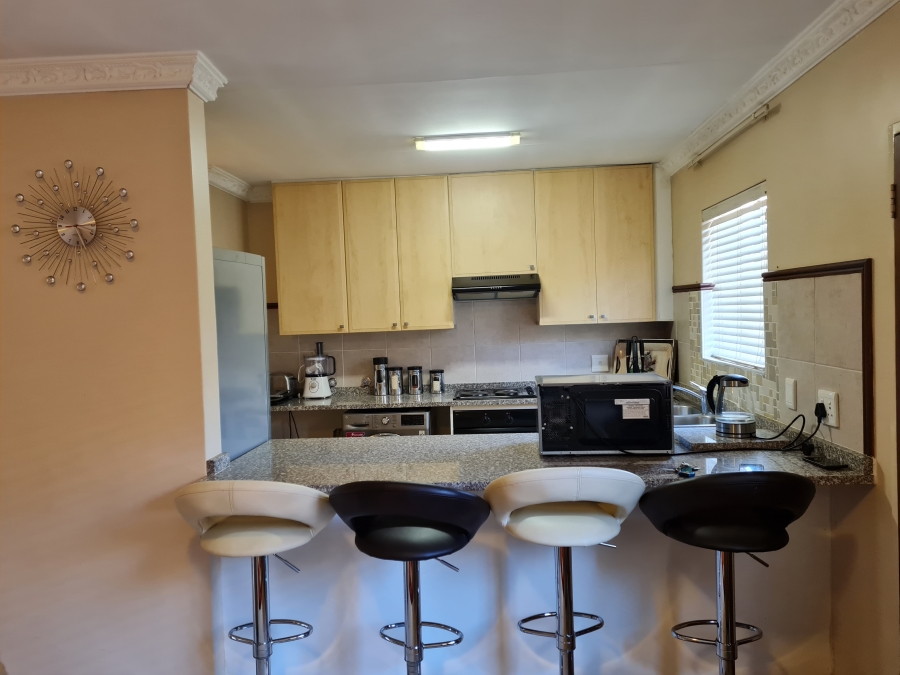2 Bedroom Property for Sale in Monavoni Gauteng