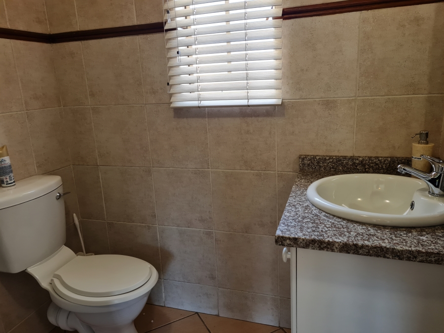 2 Bedroom Property for Sale in Monavoni Gauteng