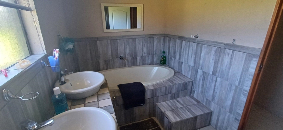 5 Bedroom Property for Sale in Fochville Gauteng