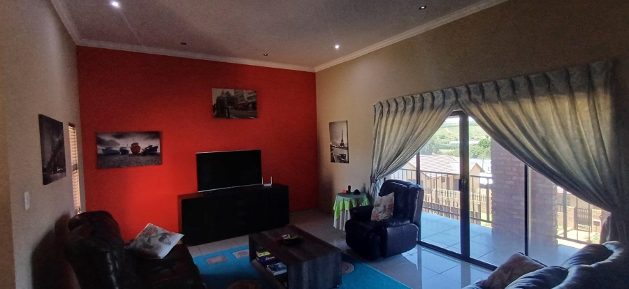 5 Bedroom Property for Sale in Fochville Gauteng