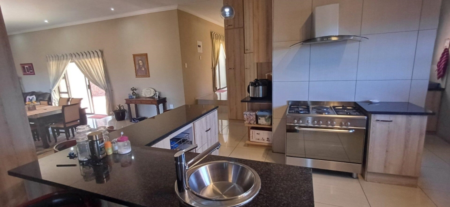 5 Bedroom Property for Sale in Fochville Gauteng