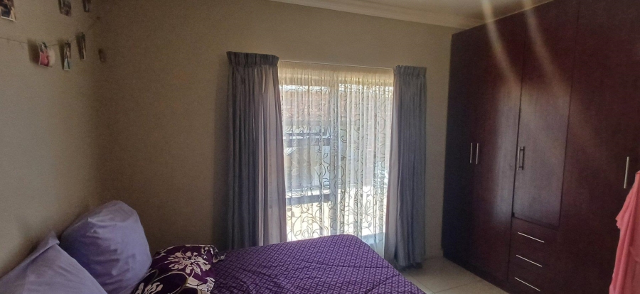 5 Bedroom Property for Sale in Fochville Gauteng