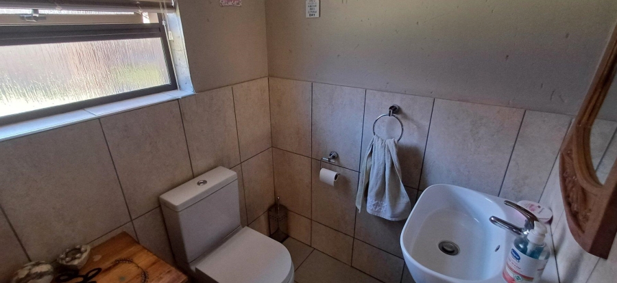 5 Bedroom Property for Sale in Fochville Gauteng