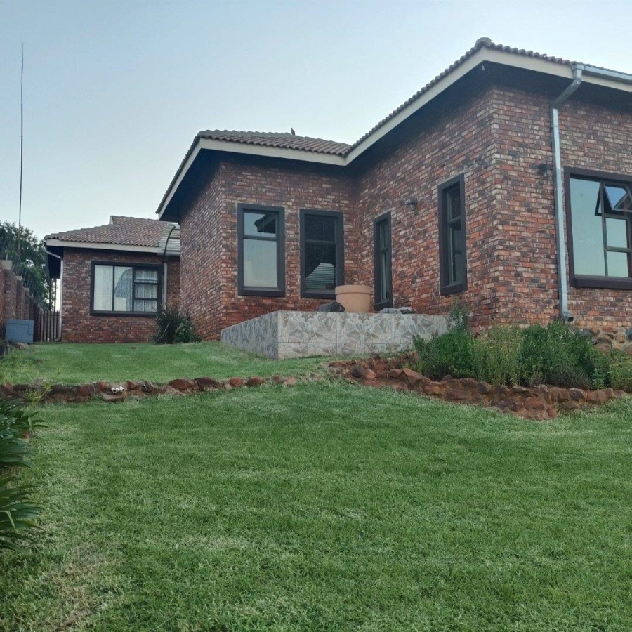 5 Bedroom Property for Sale in Fochville Gauteng