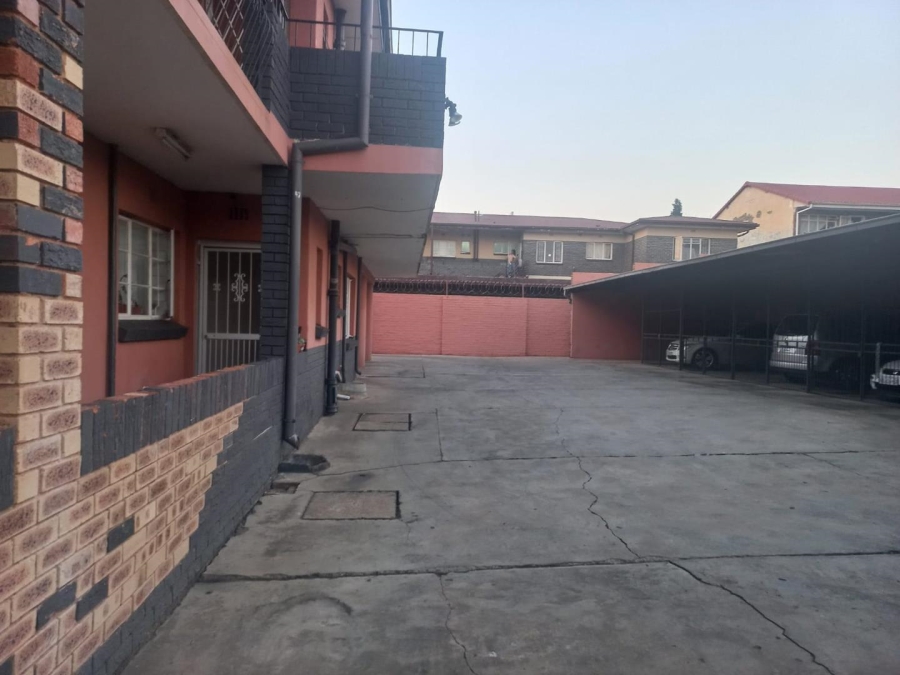 2 Bedroom Property for Sale in Florida Gauteng