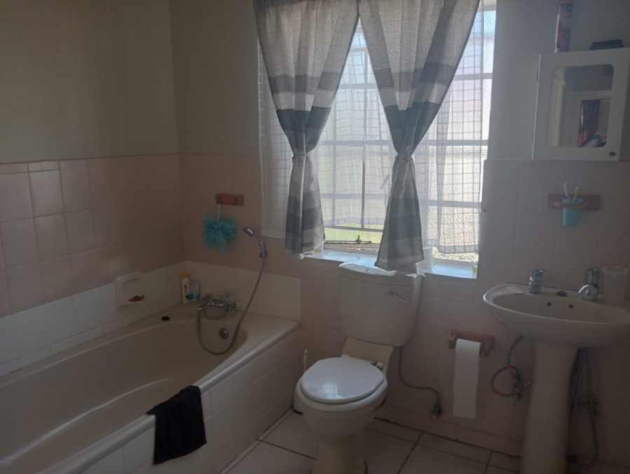 3 Bedroom Property for Sale in Homelake Gauteng