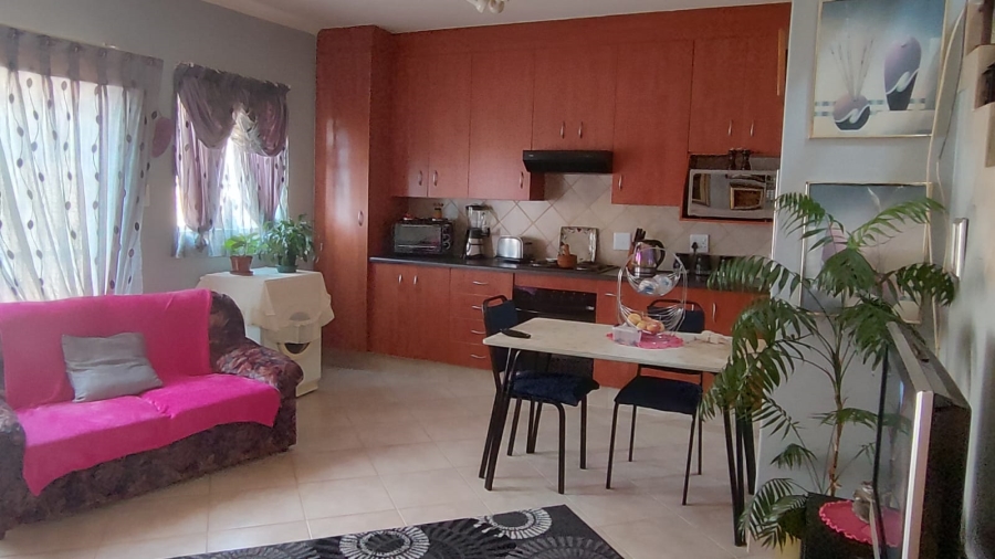 2 Bedroom Property for Sale in Eike Park Gauteng