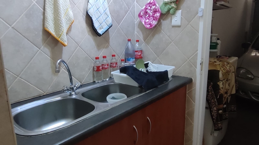 2 Bedroom Property for Sale in Eike Park Gauteng