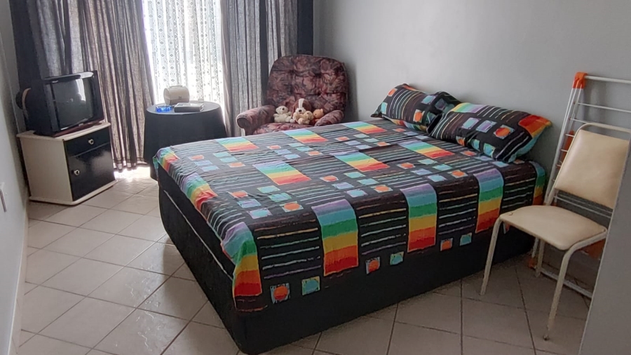 2 Bedroom Property for Sale in Eike Park Gauteng