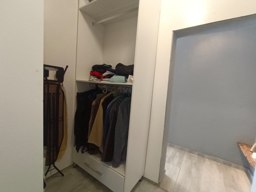 3 Bedroom Property for Sale in Robinpark Gauteng