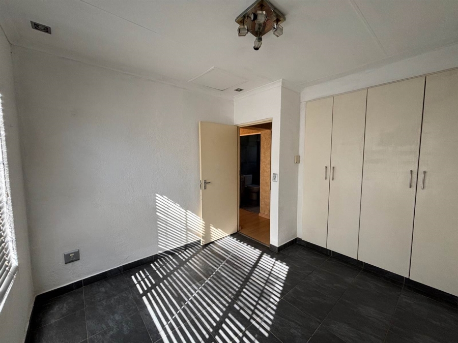 2 Bedroom Property for Sale in Halfway Gardens Gauteng
