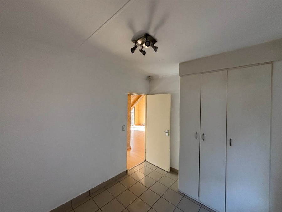 2 Bedroom Property for Sale in Halfway Gardens Gauteng