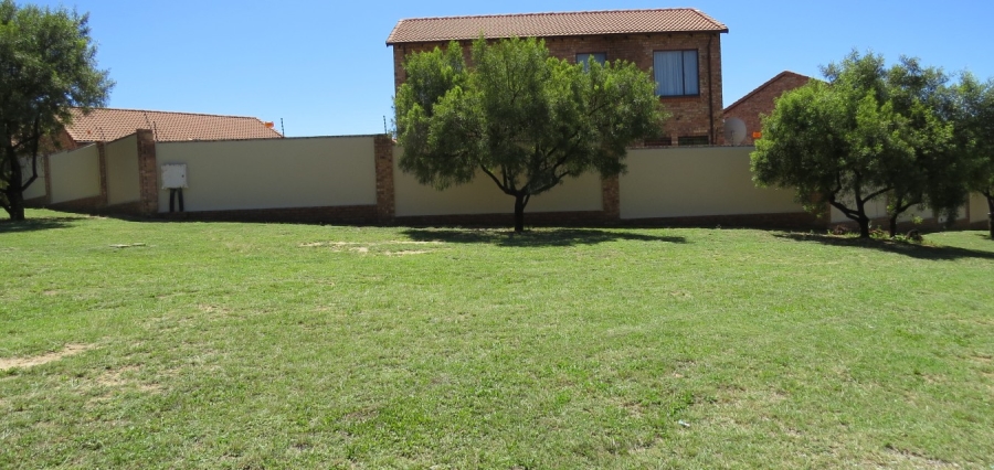 2 Bedroom Property for Sale in Halfway Gardens Gauteng