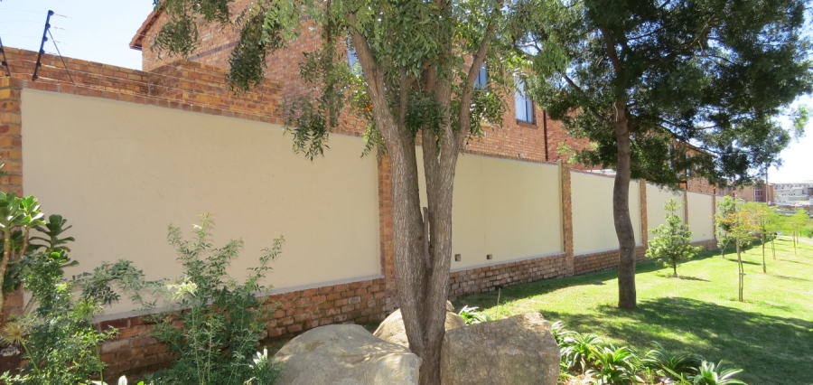2 Bedroom Property for Sale in Halfway Gardens Gauteng