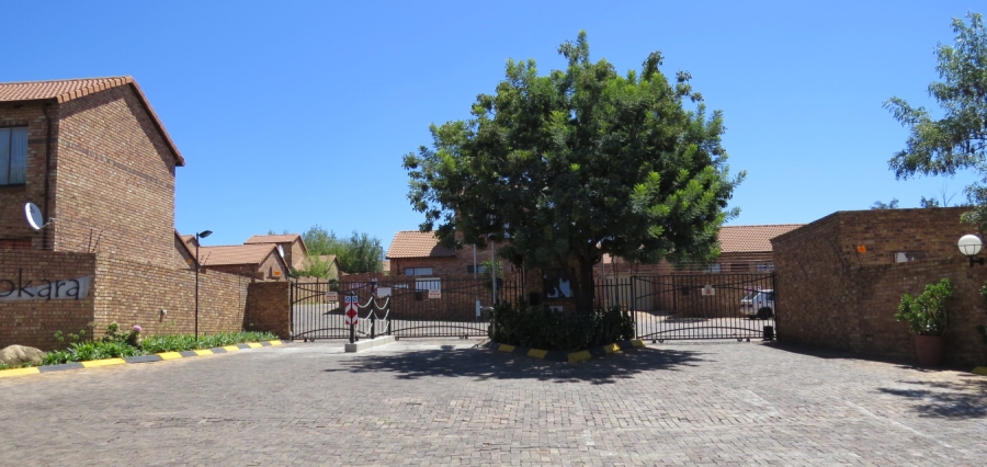 2 Bedroom Property for Sale in Halfway Gardens Gauteng