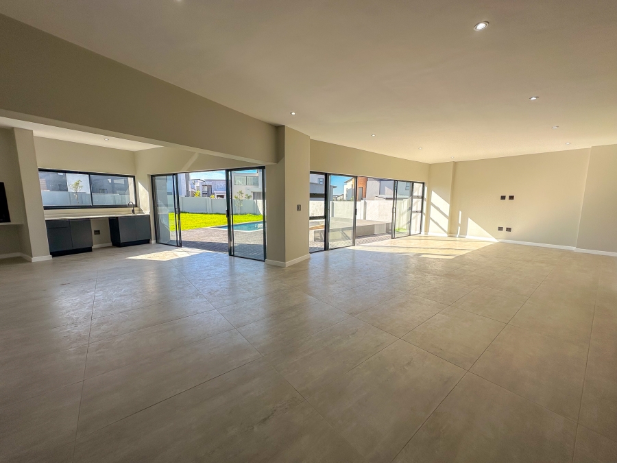 4 Bedroom Property for Sale in Midstream Heights Gauteng