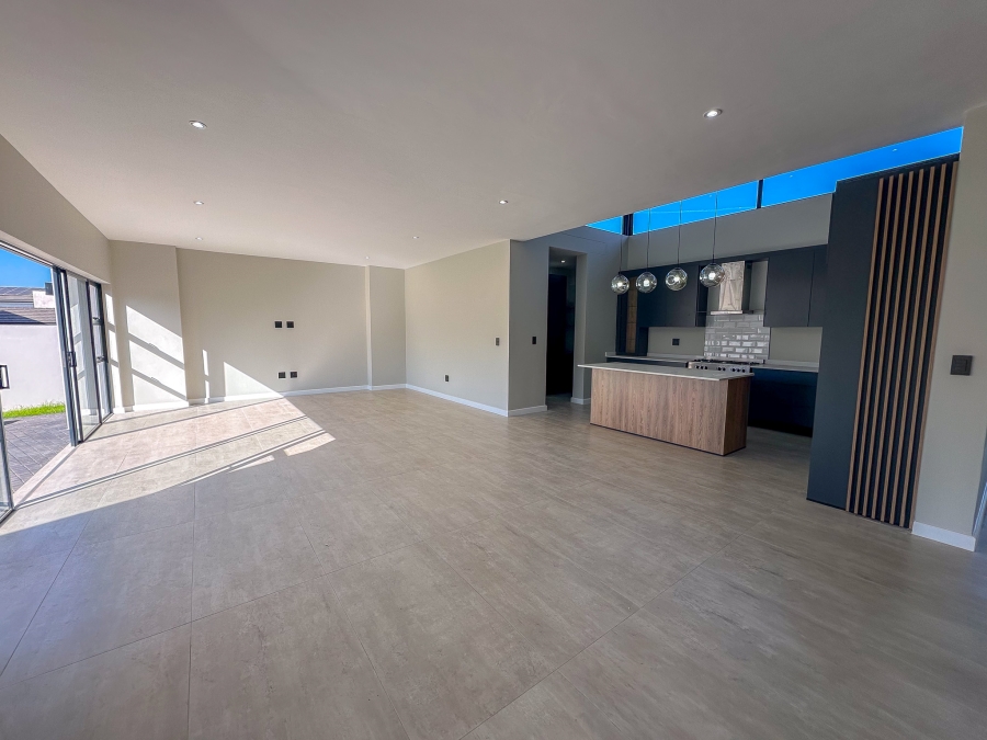 4 Bedroom Property for Sale in Midstream Heights Gauteng