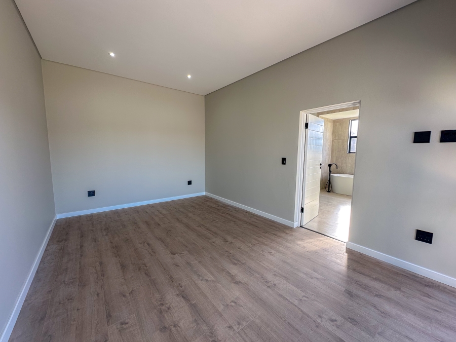 4 Bedroom Property for Sale in Midstream Heights Gauteng