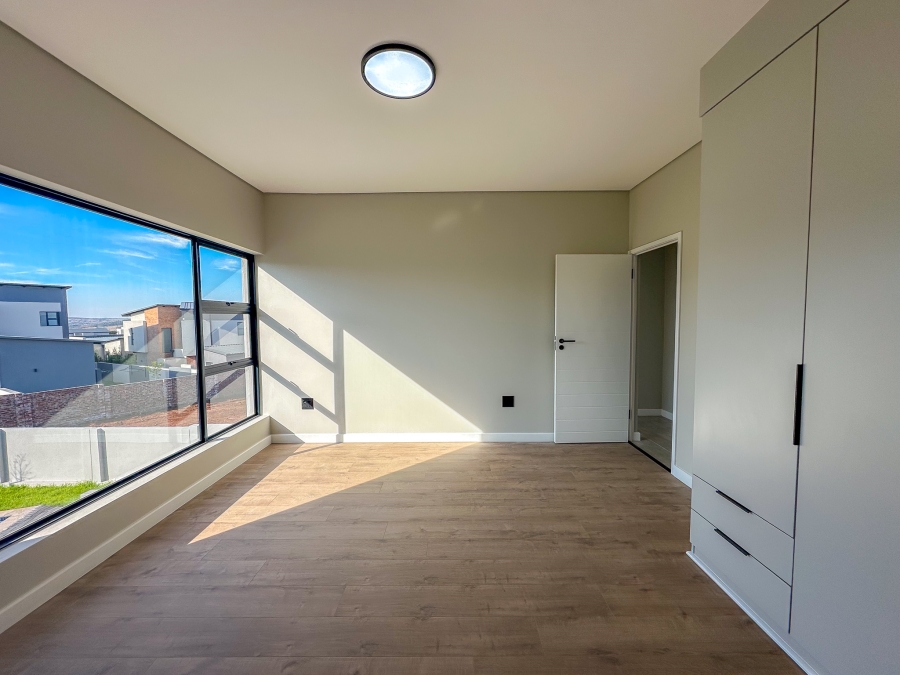 4 Bedroom Property for Sale in Midstream Heights Gauteng