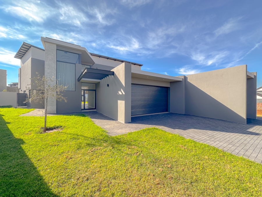 4 Bedroom Property for Sale in Midstream Heights Gauteng