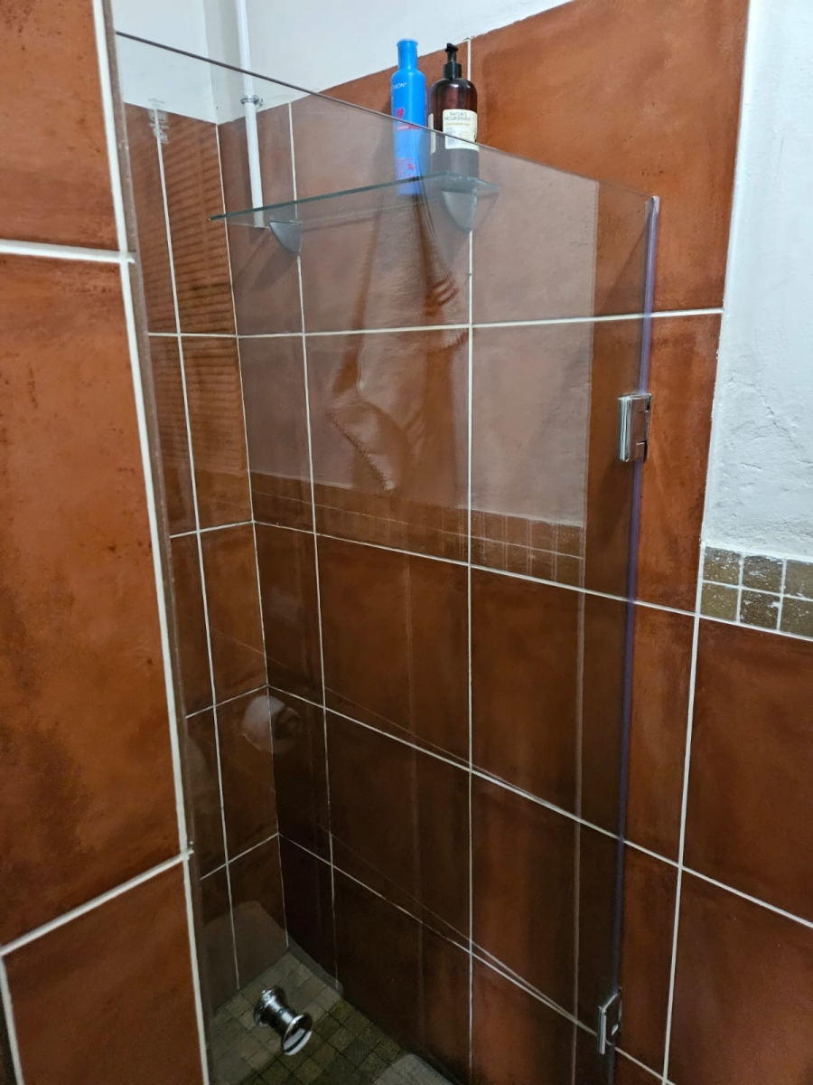 To Let 1 Bedroom Property for Rent in Robindale Gauteng