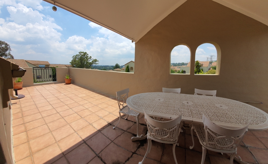 To Let 2 Bedroom Property for Rent in Morningside Gauteng