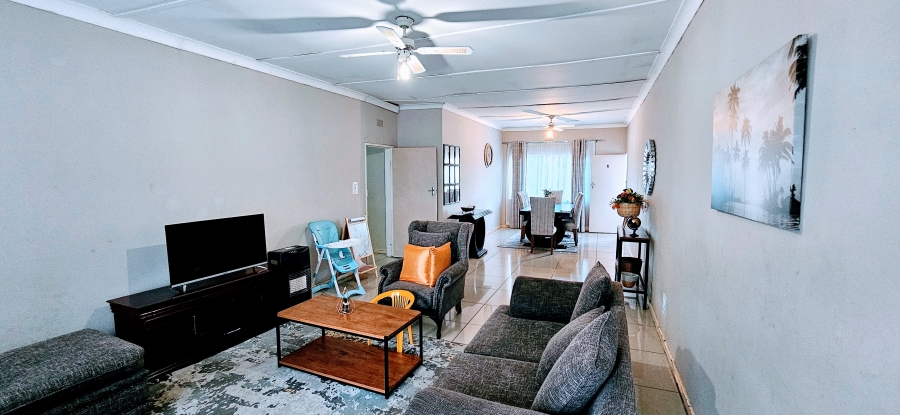 3 Bedroom Property for Sale in Three Rivers Proper Gauteng